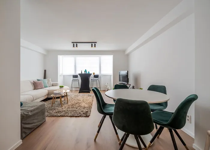 Cosy With Free Parking Centre Of Knokke-Heist